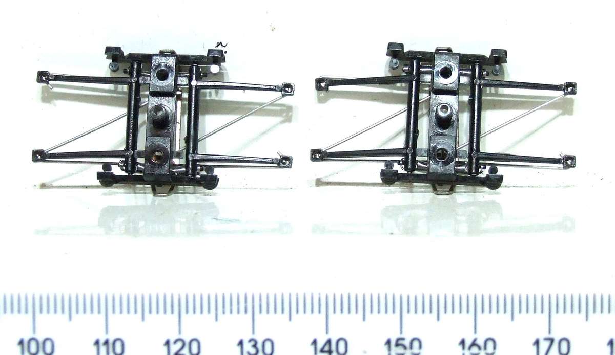 LIMA HO: 1pr SAR E5 Locomotive Pantographs  in Good condition(with new Springs) for Parts.(Italy)