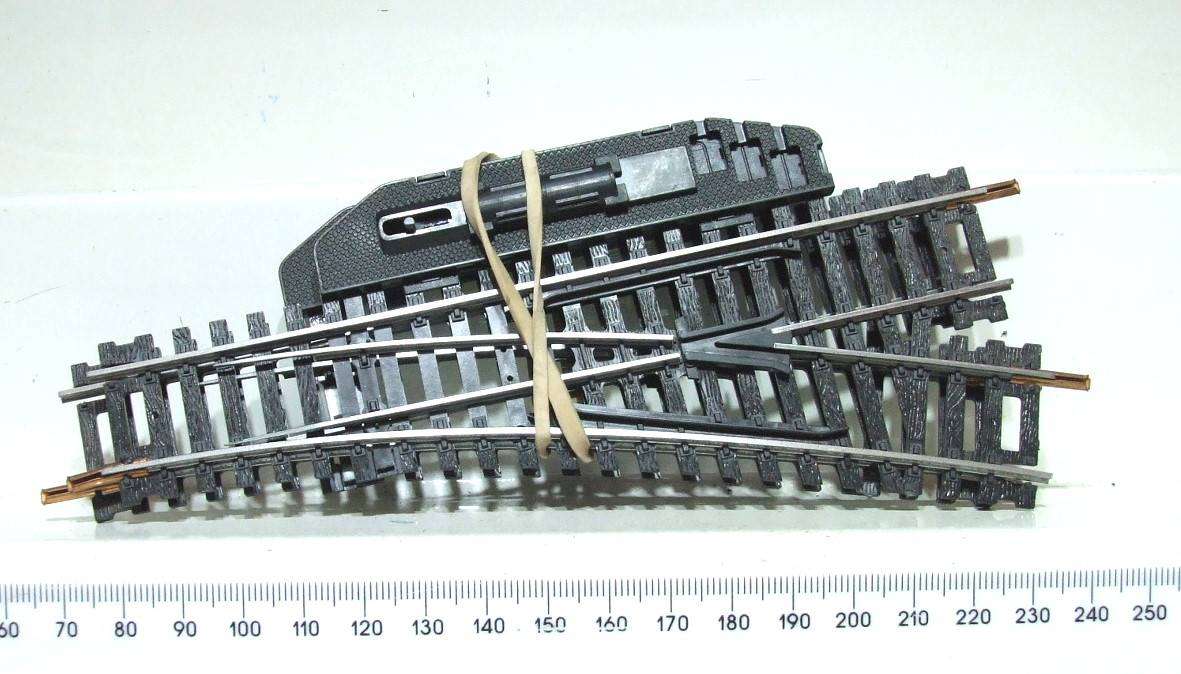 LIMA HO/OO: Steel Manual 2pc RH Points in Good Used and Un-Boxed Condition.(Italy)