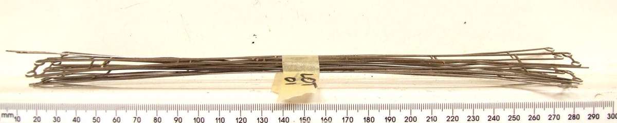 MARKLIN HO:  On Auction are these 12pc Overhead Centenary Wires in Good Used Condition.(GR)