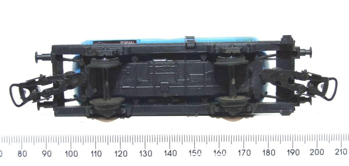 LIMA HO: Vintage SASOL Tanker Wagon in good  Un-Boxed Condition (Italy)