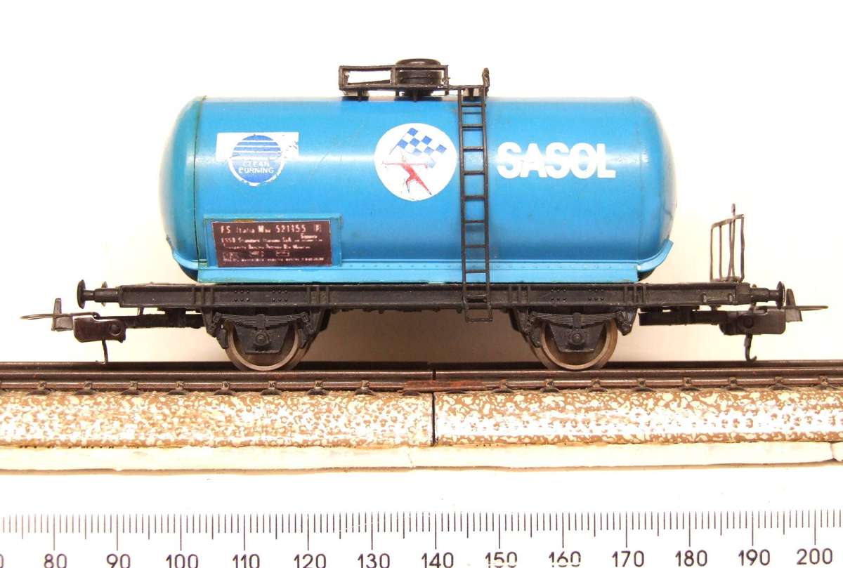 LIMA HO: Vintage SASOL Tanker Wagon in good  Un-Boxed Condition (Italy)