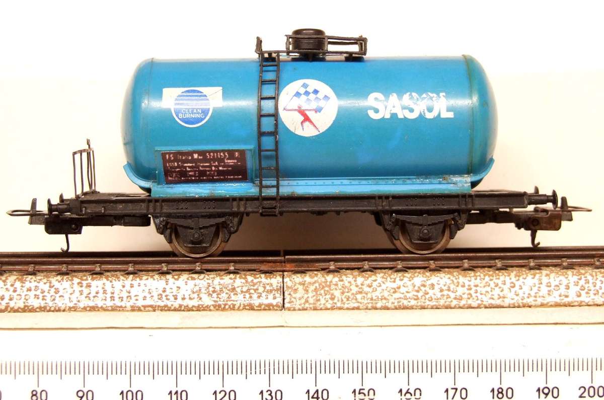 LIMA HO: Vintage SASOL Tanker Wagon in good  Un-Boxed Condition (Italy)