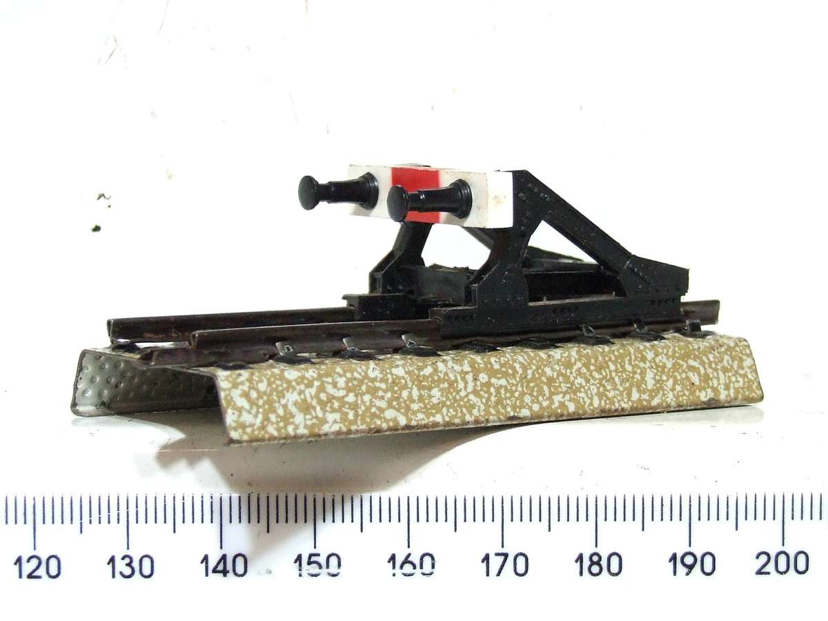 MARKLIN HO:  Vintage M-Track Railway Buffer Stop in Good Boxed Condition (GR)