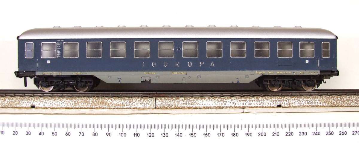 FLEISCHMANN HO: Vintage `DB TOROPA" 1st Class Passenger Coach in Fair un-boxed condition (Germany)