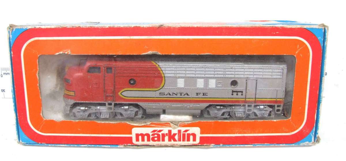 MARKLIN HO: Vintage "Santa Fe" EMD F7-A Diesel Locomotive in Good Boxed condition (Germany)