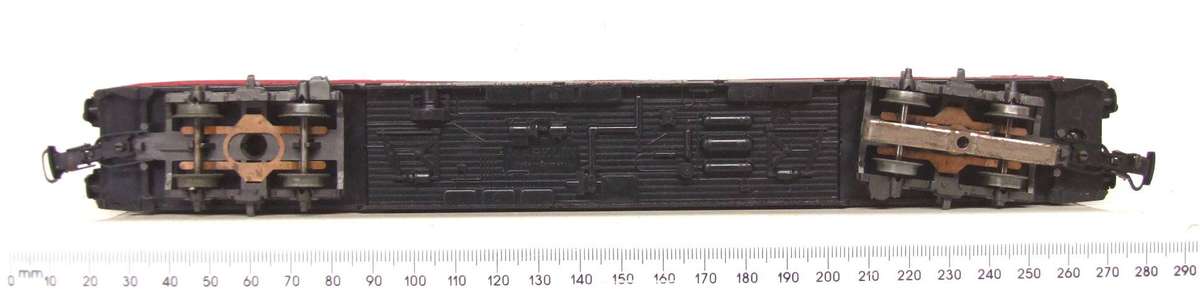 MARKLIN HO: Vintage `DB` 1st Class Speisewagen in Good un-boxed condition (Germany)