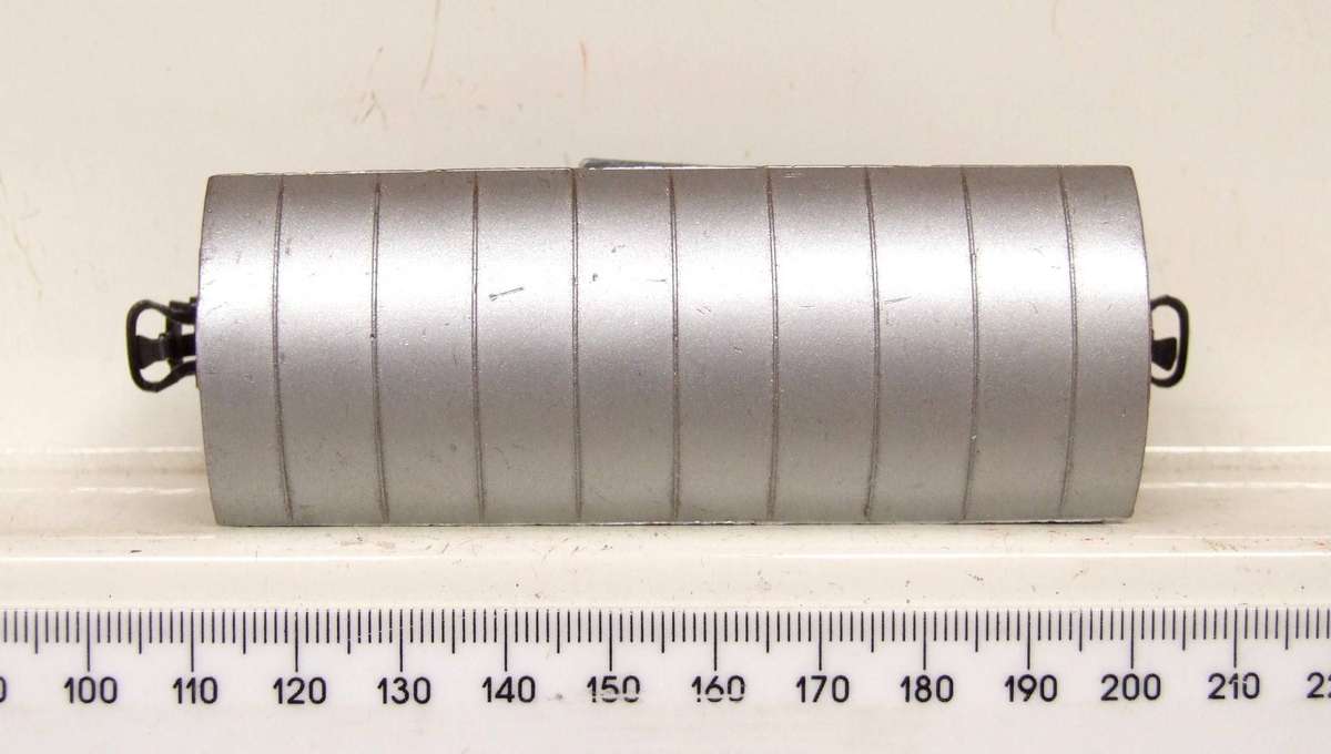 MARKLIN HO: Vintage DB Closed Freight Car in Fair Un-boxed, Used condition (W/GR)