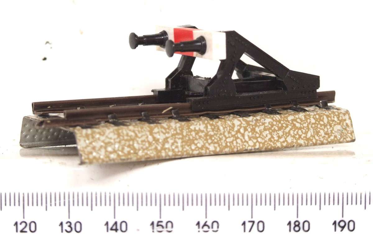 MARKLIN HO:  Vintage M-Track Railway Buffer Stop in Good Boxed Condition (GR)