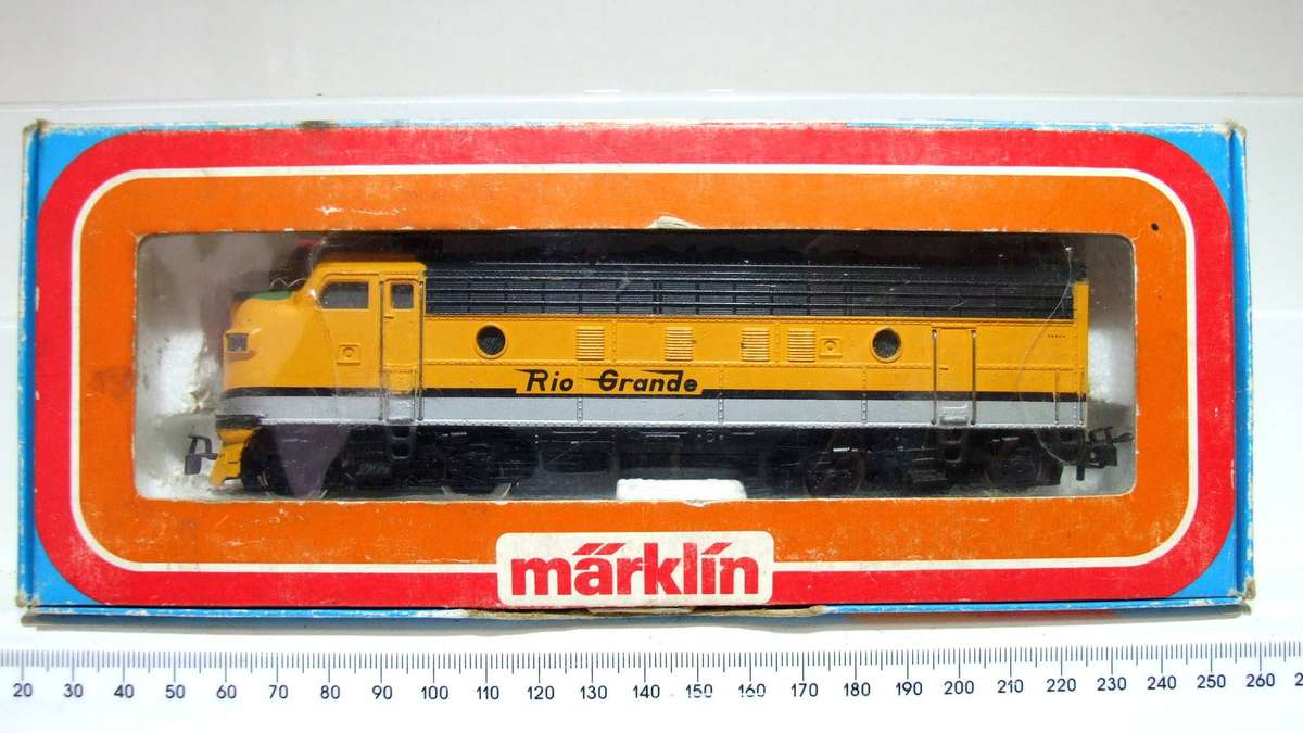 MARKLIN HO: Vintage "Rio Grande" EMD F7-A Diesel Locomotive in Good Boxed condition (Germany)