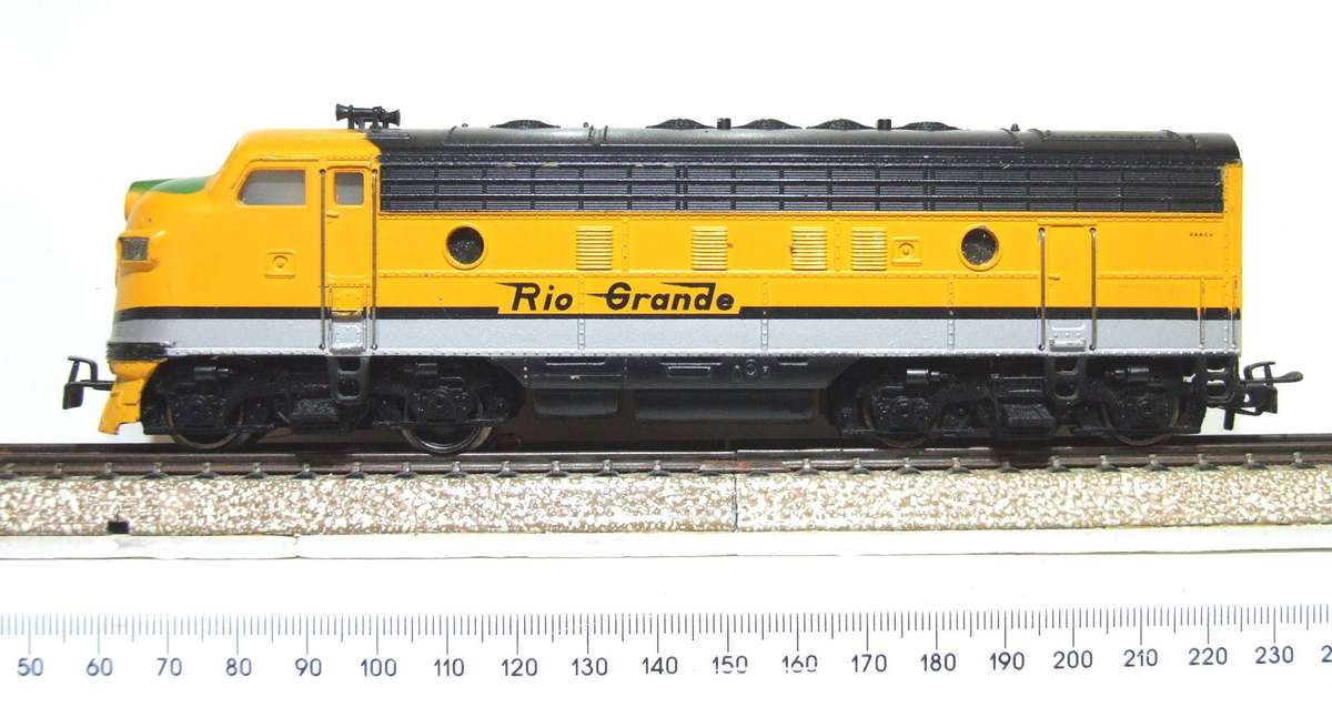 MARKLIN HO: Vintage "Rio Grande" EMD F7-A Diesel Locomotive in Good Boxed condition (Germany)