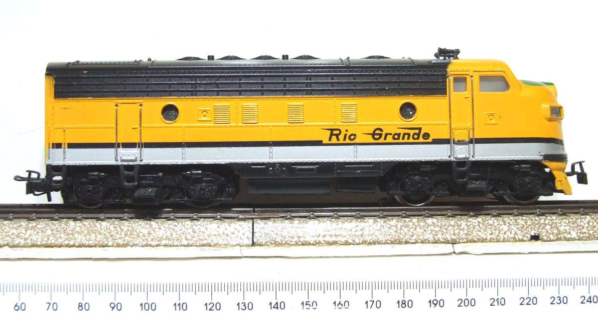 MARKLIN HO: Vintage "Rio Grande" EMD F7-A Diesel Locomotive in Good Boxed condition (Germany)