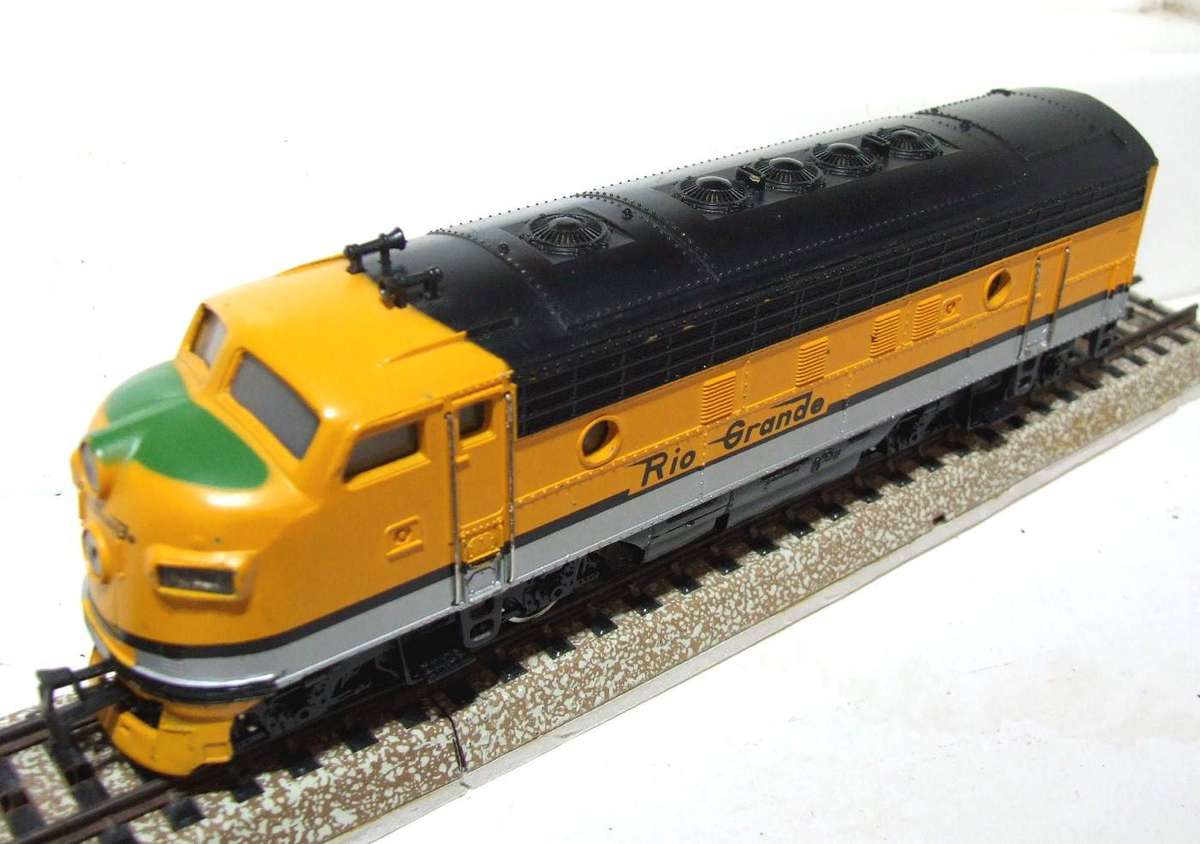 MARKLIN HO: Vintage "Rio Grande" EMD F7-A Diesel Locomotive in Good Boxed condition (Germany)