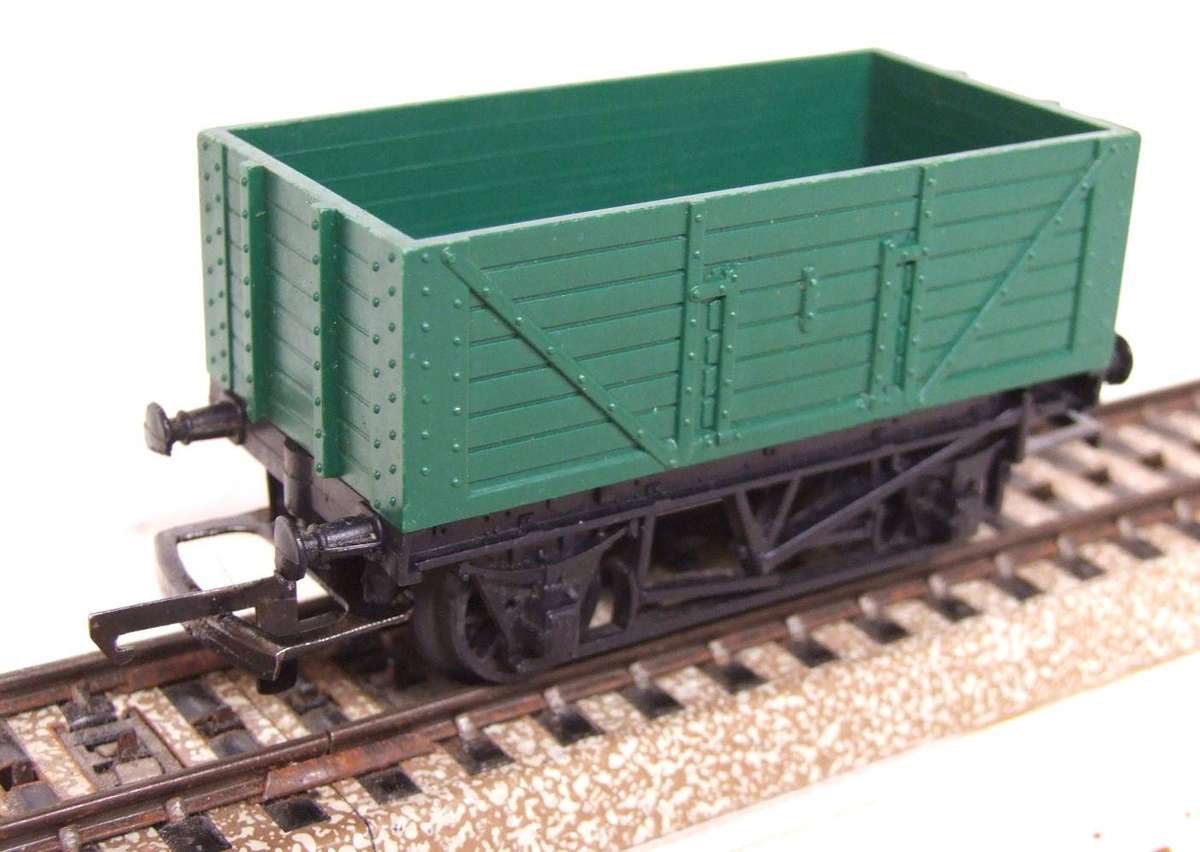 TRI-ANG OO: Vintage Open Car in  Fair, Un-Boxed condition(England)