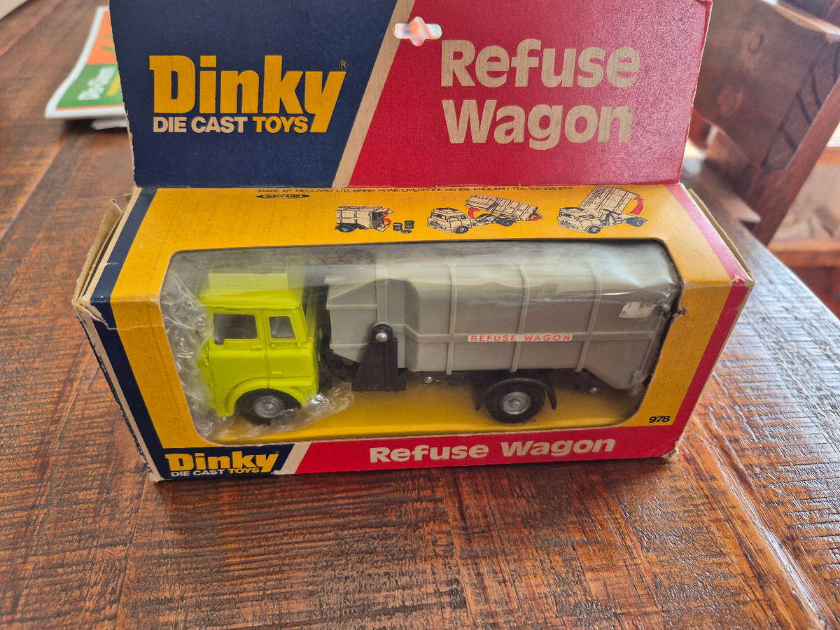 Dinky Toys Refuse Wagon 978