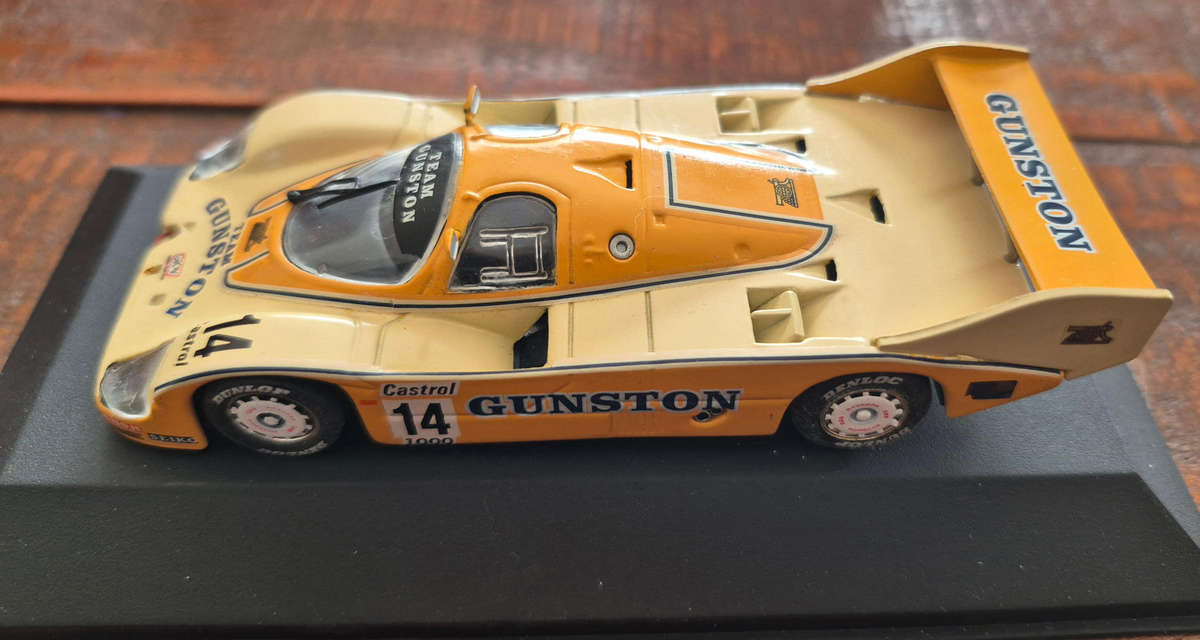 Quartzo Porshe 956 Short tail