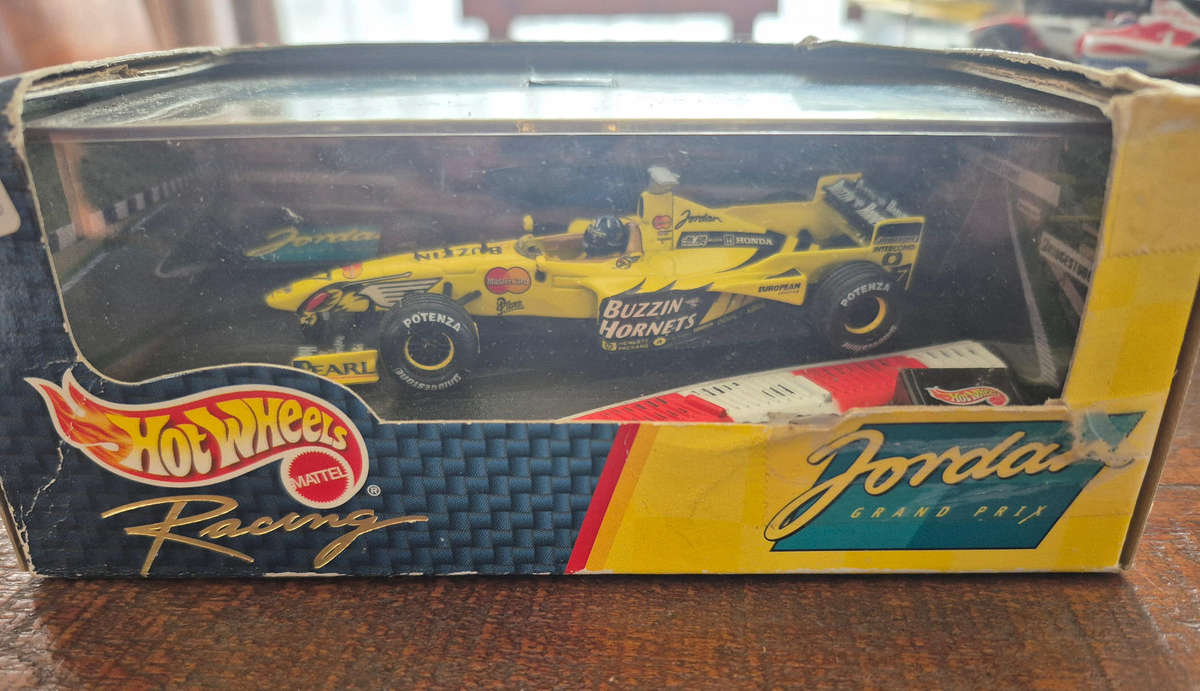 Hot wheels set of 3 racing models