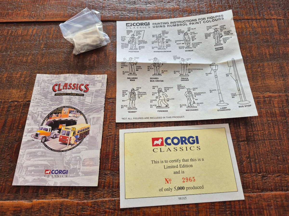 Corgi Classics 98165 Ford Cortina