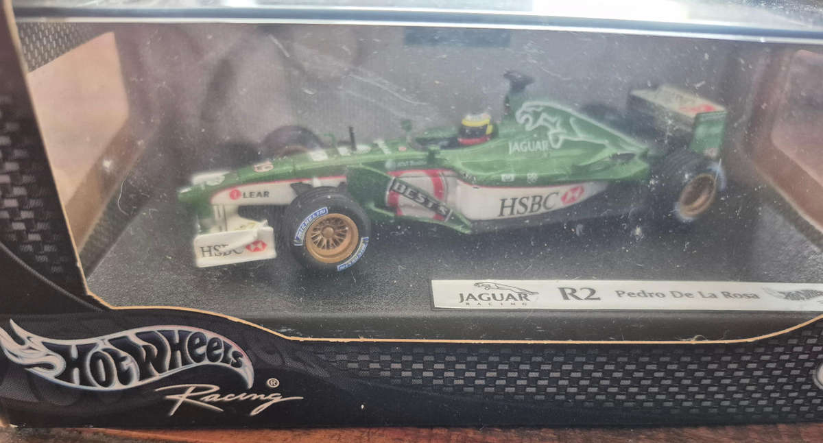 Hot wheels set of 3 racing models