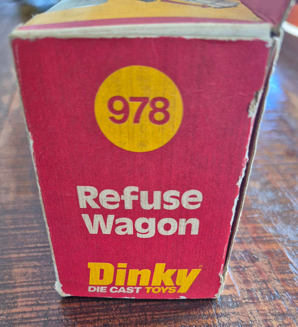 Dinky Toys Refuse Wagon 978