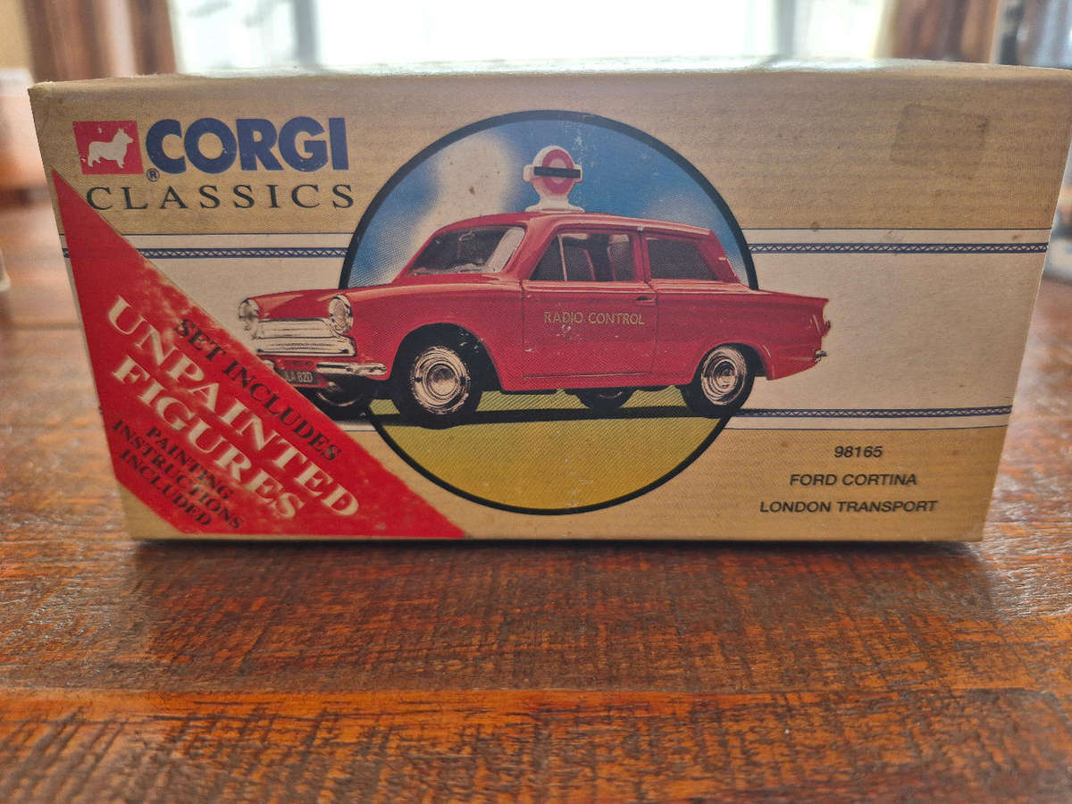 Corgi Classics 98165 Ford Cortina