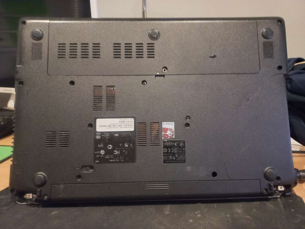 BARGAIN!! Acer Aspire V5-561G i7 8Gb laptop