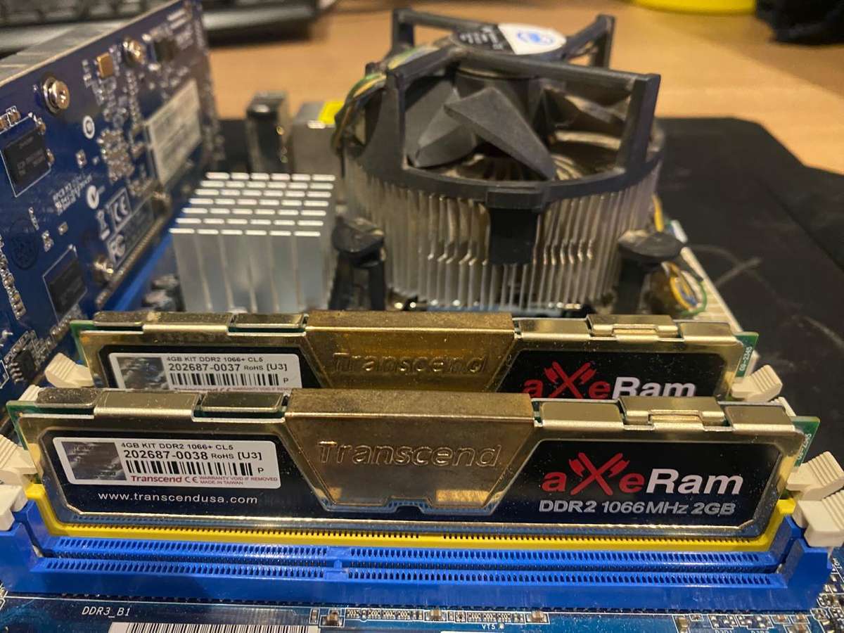 BUDGET main board, CPU, RAM & SATA HDD bundle