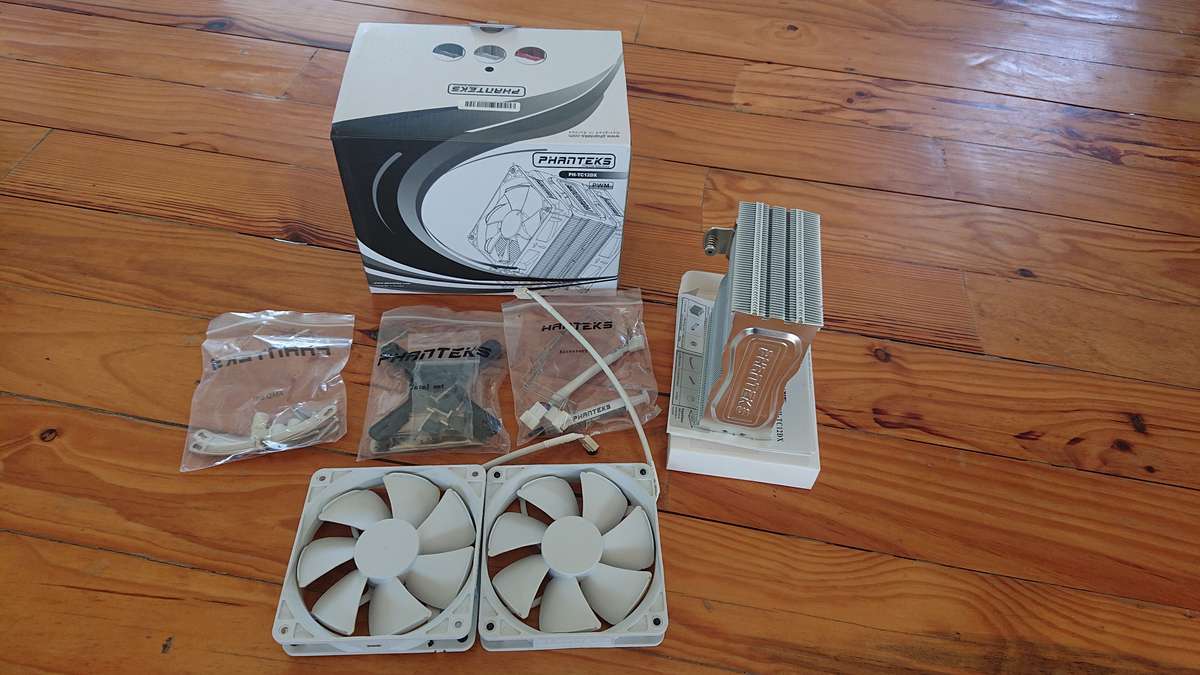 Phanteks PH-TC12DX 120mm White PWM Aluminium & Copper Dual-Fan Premium High-End CPU Cooler