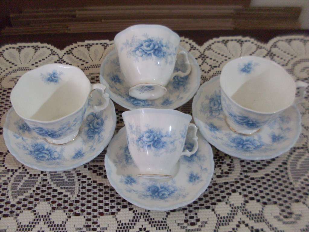 RARE ROYAL ALBERT TIFFANY DESIGN ...3 DUOS AND 1 SMALL CUP DUO...