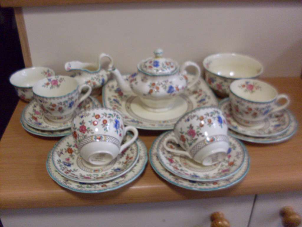VINTAGE SPODE  TEASET ...ROYAL JASMINE PATTERN...SEE DESCRIPTION