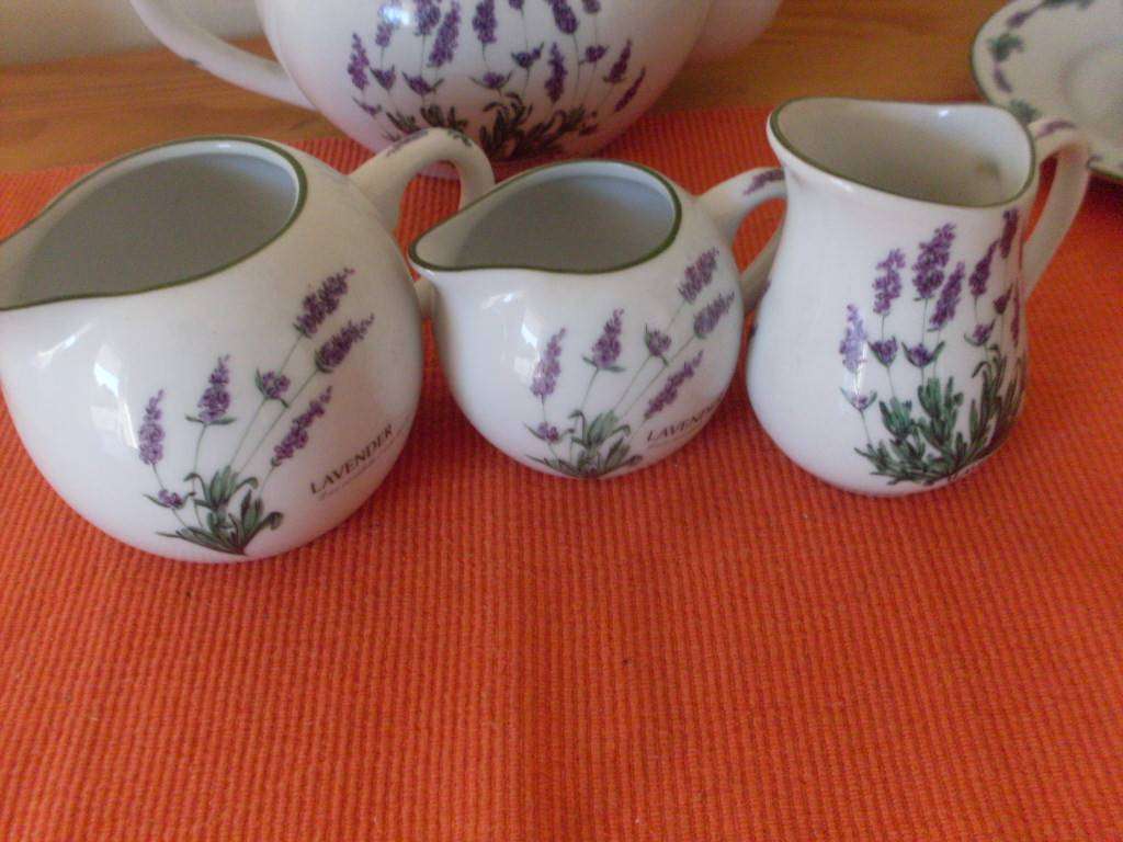 17 Piece Wiessenthal (Germany) Lavender Pattern Tea Set