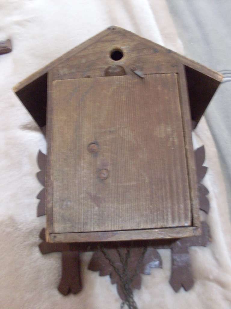 VINTAGE CUCKOO CLOCK...WORKING