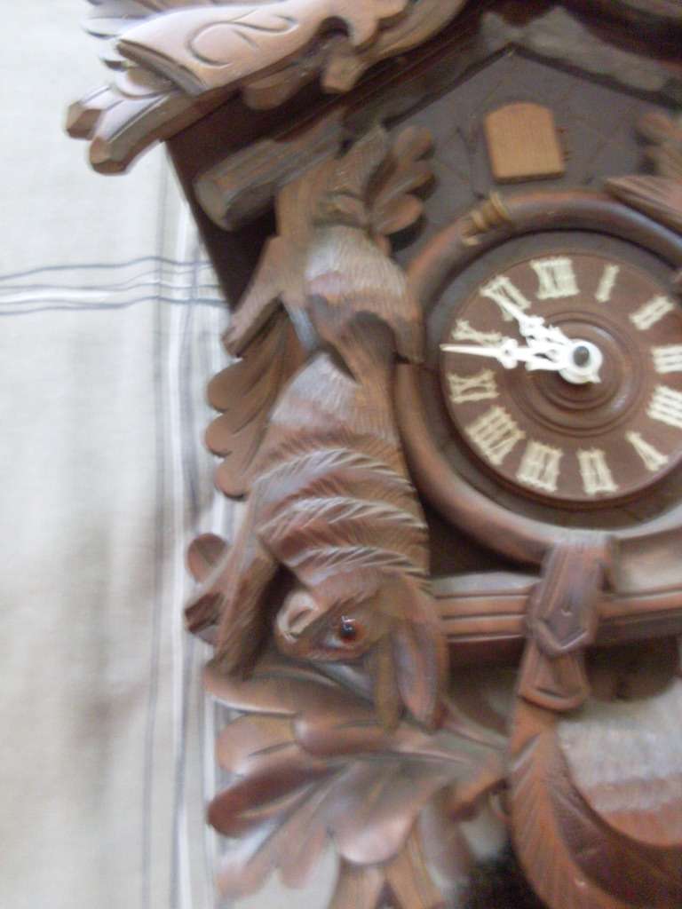 LARGE VINTAGE GERMAN BLACK FOREST HUNTING REGULA CUCKOO CLOCK...WORKING