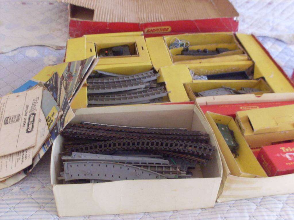 TRIANG TRAIN COLLECTION....SA AND ENGLAND...SEE PICS FOR DESCRIPTION