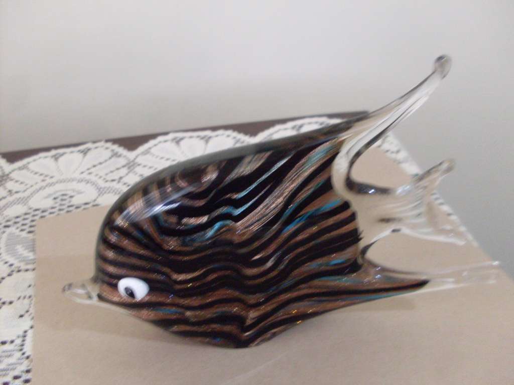 LOVELY MURANO GLASS FISH...LOVELY ZEBRA AGATE STRIPES....22 CM