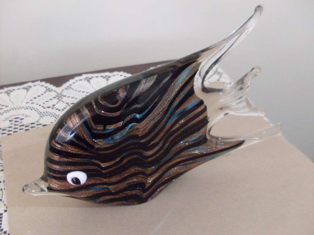 LOVELY MURANO GLASS FISH...LOVELY ZEBRA AGATE STRIPES....22 CM