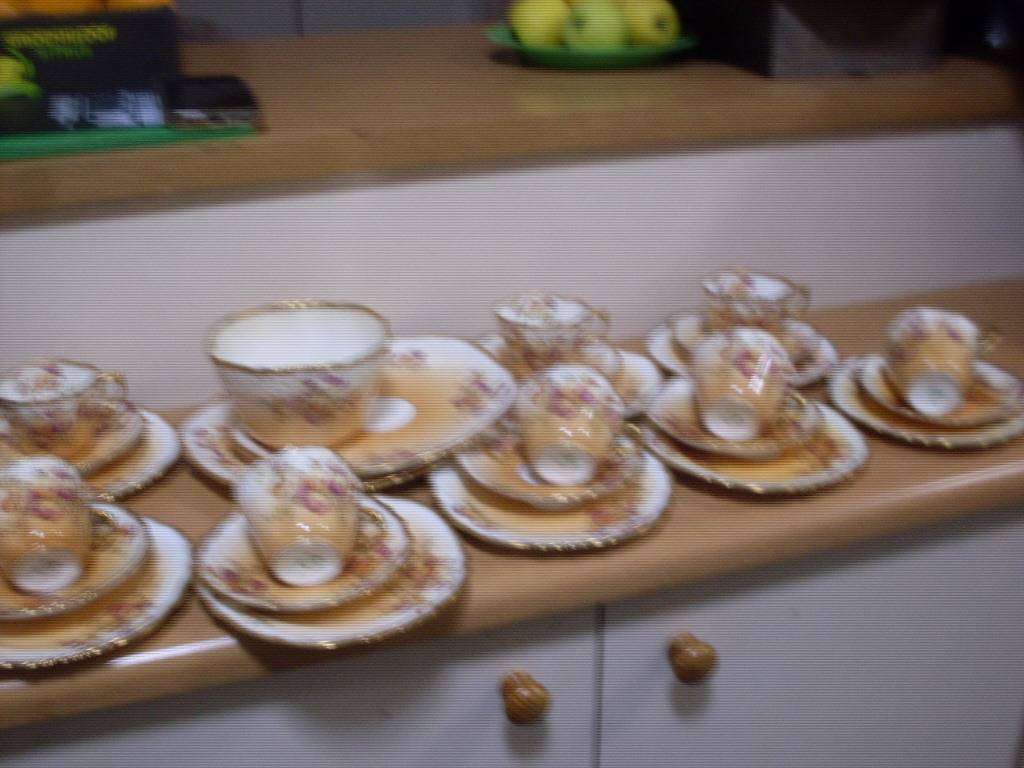 VINTAGE AYNSLEY 27 PIECE TEASET...ORANGE/FLORAL/GOLD PATTERN NO 11604