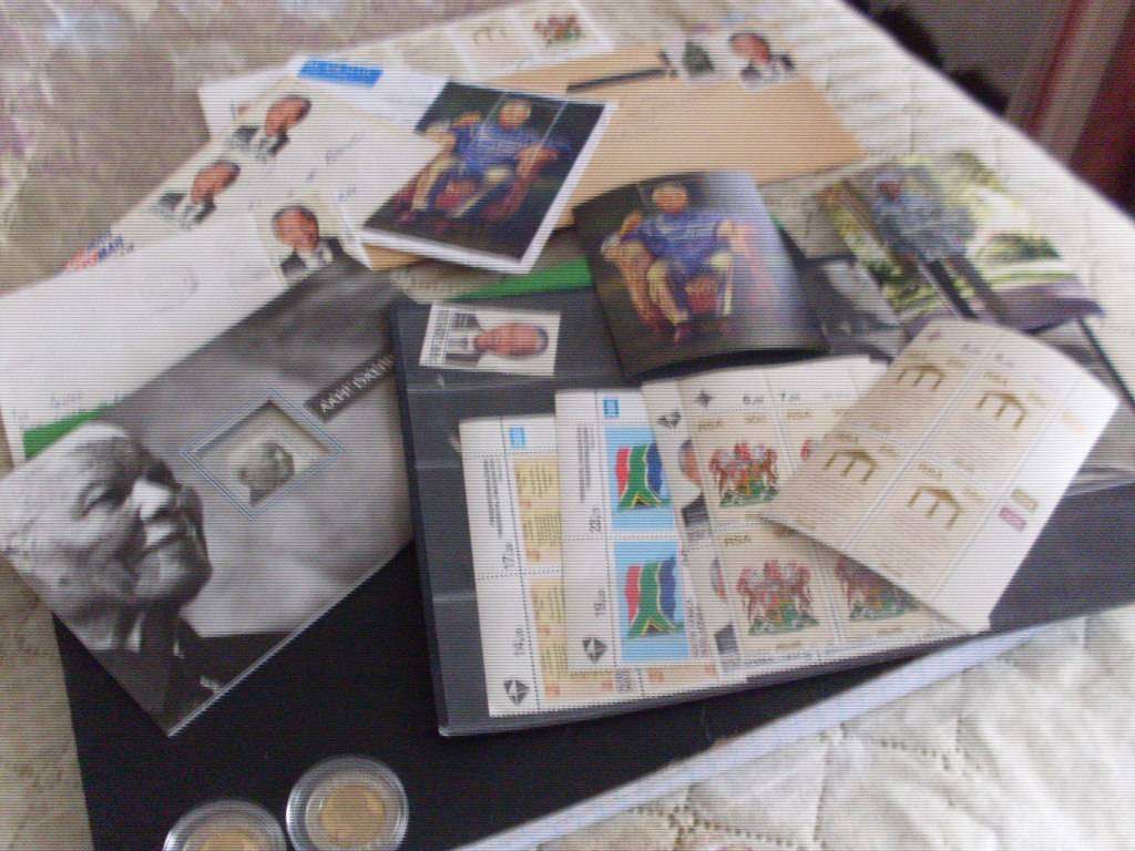 LATE NELSON MANDELA VARIOUS ITEMS