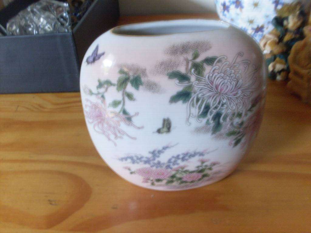 VARIOUS ORIENTAL ITEMS INCLUDING 2 GEISHA GIRL DUOS