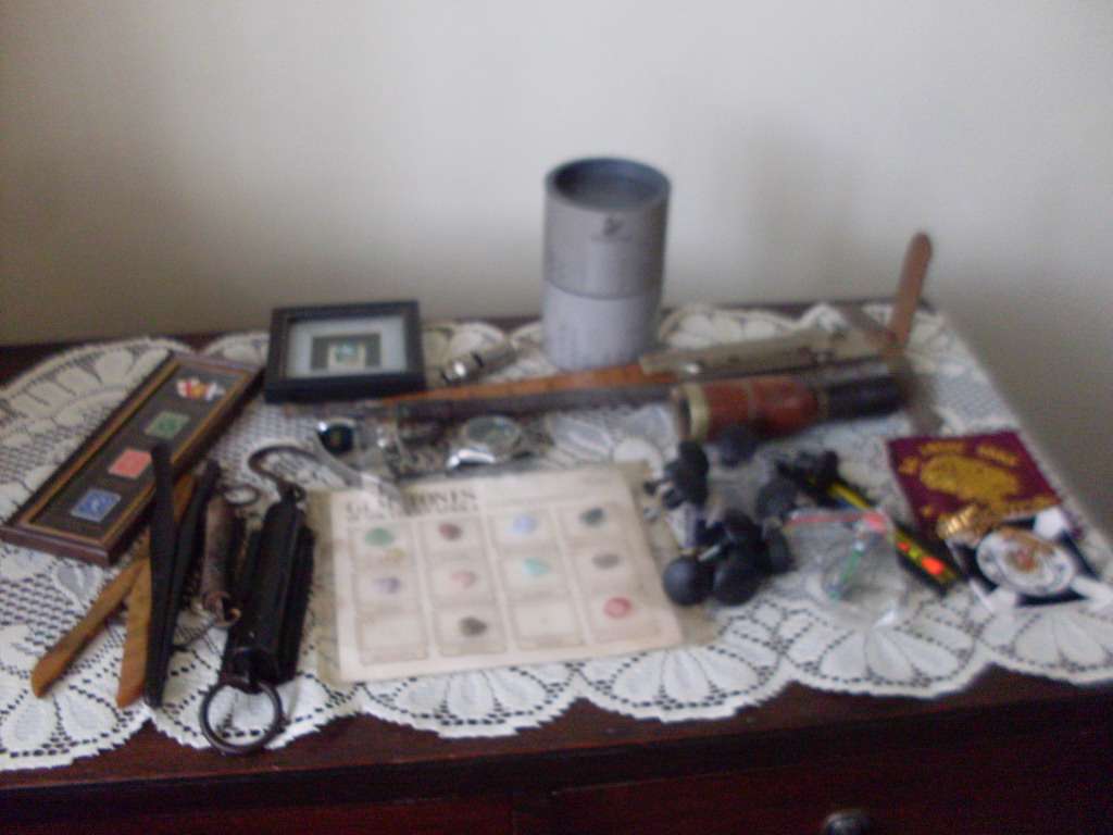 BITS + PIECES OF VARIOUS VINTAGE AND OTHE ITEMS FOR 1 BID