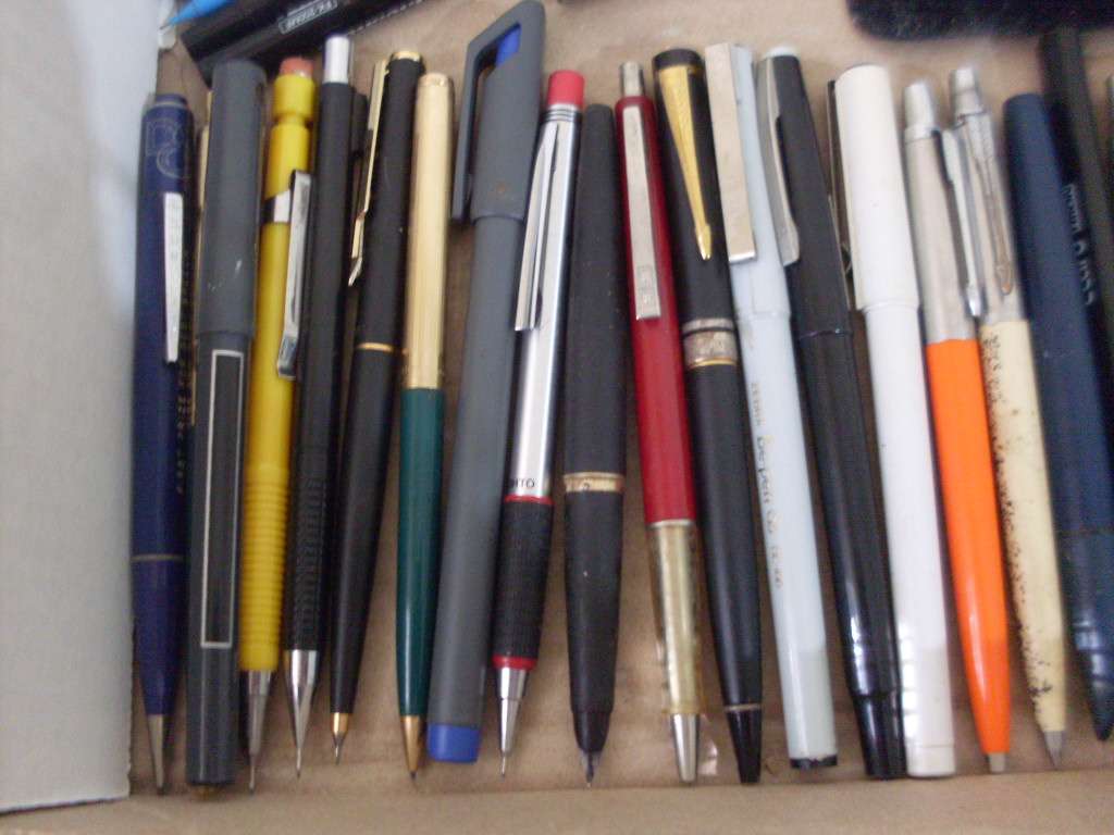 43 VARIOUS PENS/PENCILS......SOME PARKERS AND OTHERS...SOME WILL NEED REFILLS ETC