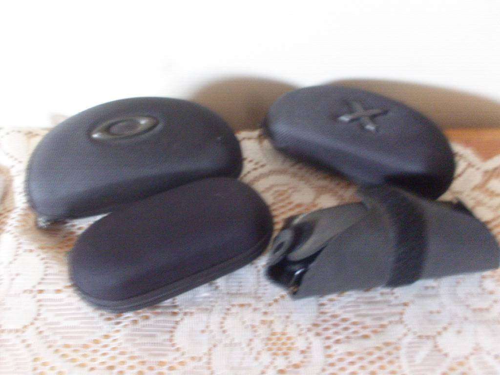4 PAIRS SUNGLASSES IN CASES ...VARIOUS CONDITION