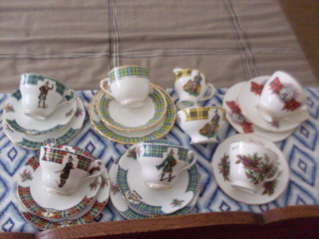 VARIOUS SCOTTISH CLAN TRIOS/DUO/MILKJUG/SUGARBOWL ALL FOR 1 BID