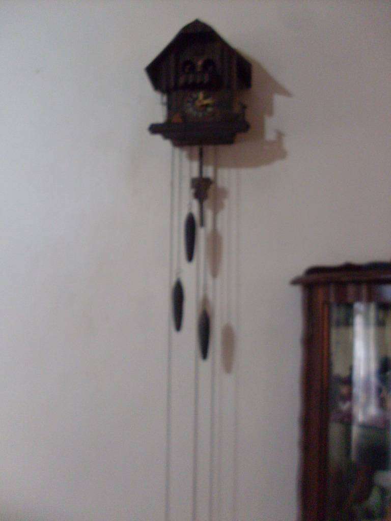 RARE VINTAGE GERMAN ALBERT REGULA SCHWAB KARLSBURG MUSICAL CUCKOO CLOCK. GERMAN DANCERS...WORKING