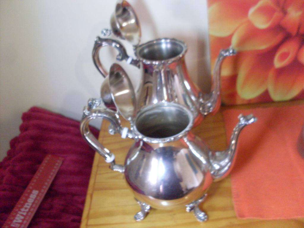 SILVER PLATED TEAPOT+ COFFEE POT WITH HINGED LIDS/DECORATIVE FEET/HANDLE/ SPOUTS