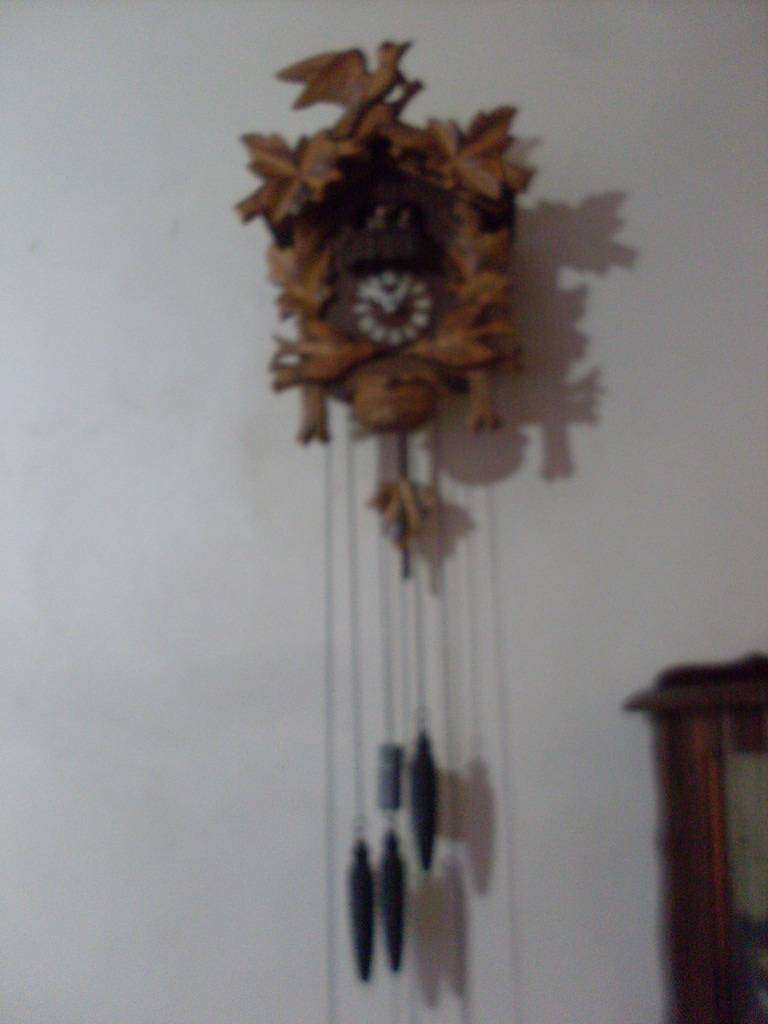 UNUSUAL VINTAGE CUCKOO CLOCK....SCHNEIDER/SOHNE/REGULA/W GERMAN/SWISS MUSICAL MOVEMENT
