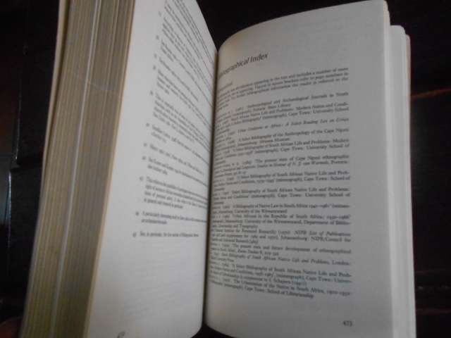 The Bantu-speaking Peoples of  Southern Africa- Hammond Tooke illlus softback Routledge