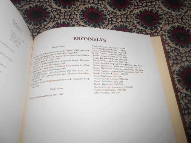 Dr Joan Prins WERK SAAM, WEN SAAM -  No 26  1931 - 1991 geteken  & Hoofbestuurder VJ Swart