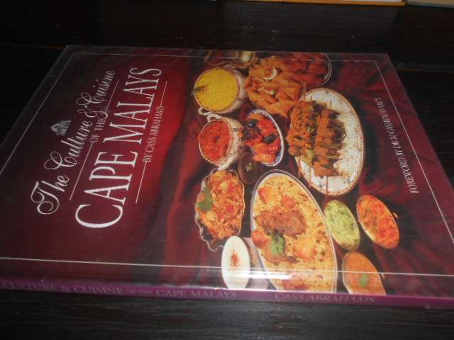 The culture & Cuisine of the Cape Malays by Cass Abrahams cultural illus  etc - 1996 M press
