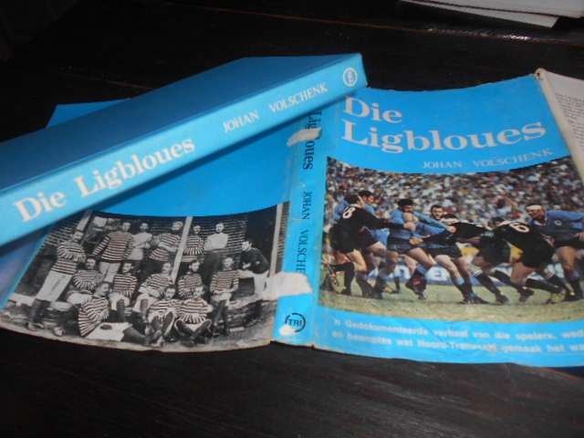 DIE LIGBLOUES -  Johan Volschenk - Tri-uitgewers  1977 1ste ed.