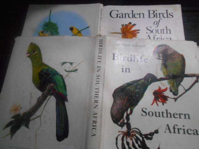 2 Kenneth Newman stunning colour art llus hardback books by author  Garden Birds & Birdlife of SA